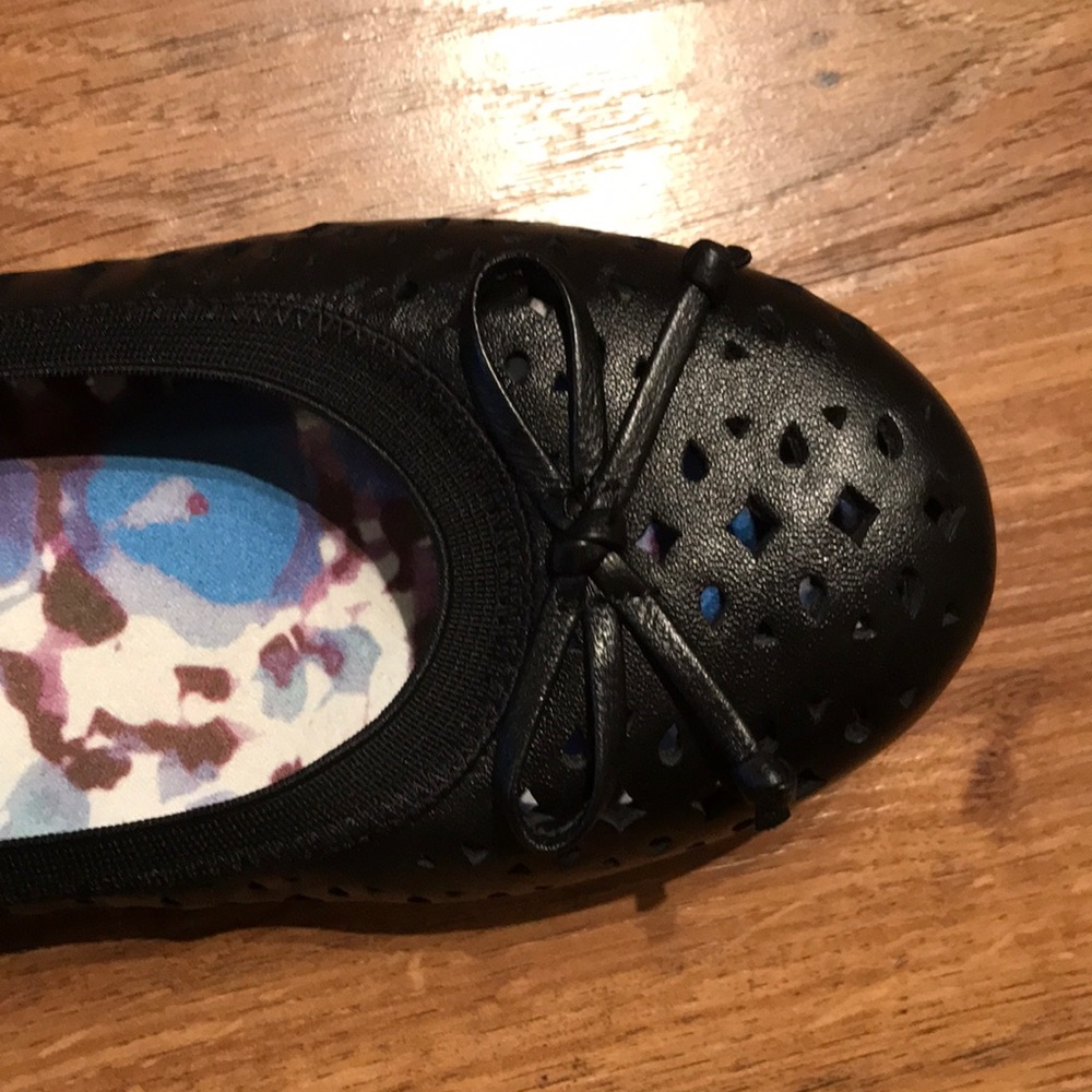Vionic black flats, size 7.5